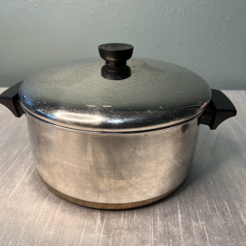 Vintage Revere Ware Copper Bottom 4 Qt. Stock Pot w/ Lid ~ Clinton, Illinois USA